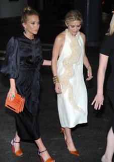 Mary-Kate Olsen feet photo thumbnail