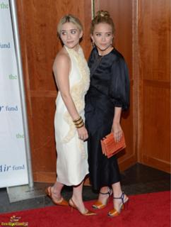 Mary-Kate Olsen feet photo thumbnail