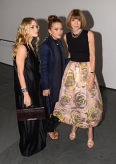 Mary-Kate Olsen feet photo thumbnail