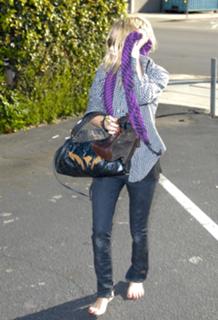 Mary-Kate Olsen feet photo thumbnail