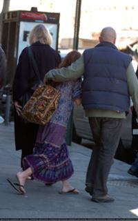 Mary-Kate Olsen feet photo thumbnail