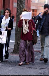 Mary-Kate Olsen feet photo thumbnail