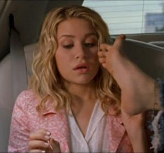 Mary-Kate Olsen feet photo thumbnail