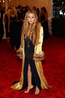 Mary-Kate Olsen feet photo thumbnail