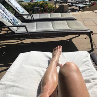 Mary Lou Retton feet photo 7