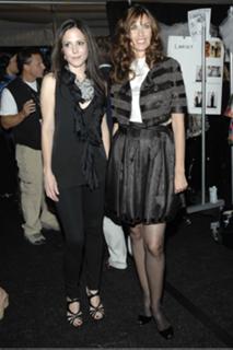 Mary-Louise Parker feet photo thumbnail