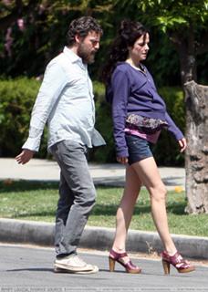 Mary-Louise Parker feet photo thumbnail