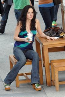 Mary-Louise Parker feet photo thumbnail