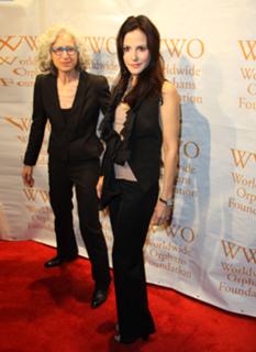 Mary-Louise Parker feet photo thumbnail
