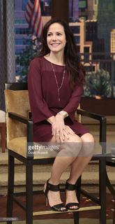 Mary-Louise Parker feet photo thumbnail