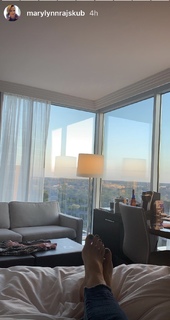 Mary Lynn Rajskub feet photo thumbnail