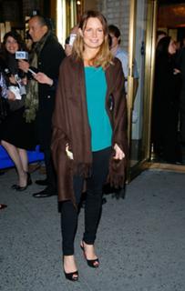Mary Lynn Rajskub feet photo thumbnail