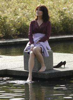 Mary McDonnell feet photo thumbnail