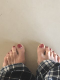 Mary McDonnell feet photo thumbnail