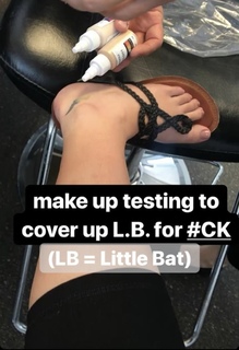 Mary Mouser feet photo thumbnail