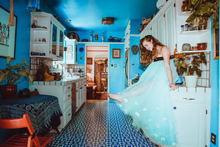 Mary Mouser feet photo thumbnail