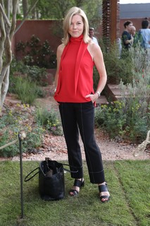 Mary Nightingale feet photo 3