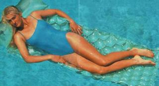 Mary Pierce feet photo 1