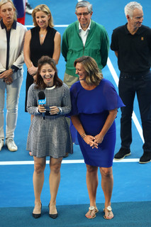 Mary Pierce feet photo 2