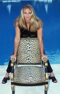 Mary Pierce feet photo 1