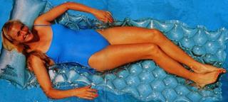 Mary Pierce feet photo 15