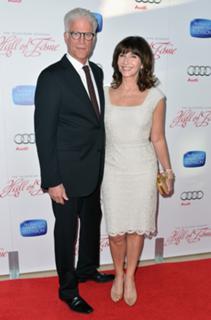 Mary Steenburgen feet photo thumbnail