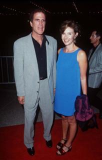 Mary Steenburgen feet photo thumbnail