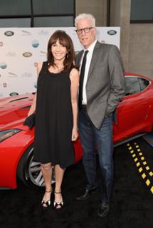 Mary Steenburgen feet photo thumbnail