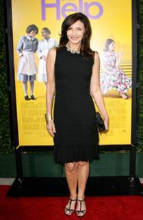 Mary Steenburgen feet photo thumbnail