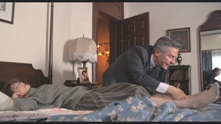 Mary Steenburgen feet photo thumbnail