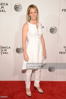 Mary Stuart Masterson feet photo 17