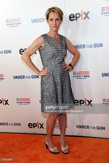Mary Stuart Masterson feet photo 9