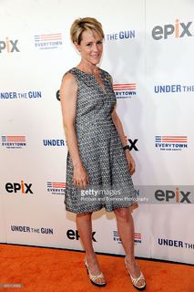Mary Stuart Masterson feet photo 7