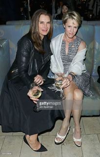 Mary Stuart Masterson feet photo 6