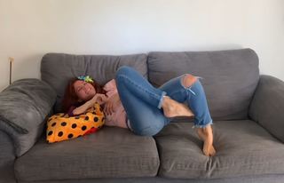 Mary Synatsaki feet photo thumbnail