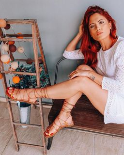 Mary Synatsaki feet photo thumbnail