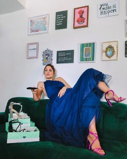 Mary Synatsaki feet photo thumbnail