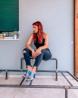 Mary Synatsaki feet photo thumbnail