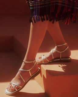 Mary Synatsaki feet photo thumbnail