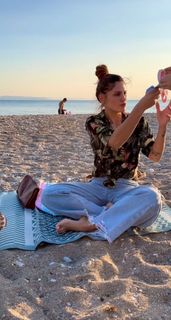 Mary Synatsaki feet photo thumbnail