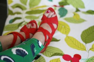 Mary Synatsaki feet photo thumbnail