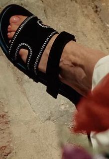 Mary Synatsaki feet photo 8