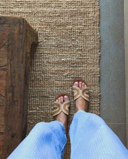 Mary Synatsaki feet photo 1