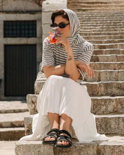 Mary Synatsaki feet photo 1