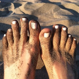 Mary Wiseman feet photo 11