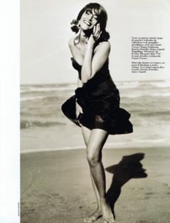 Mary Young feet photo thumbnail
