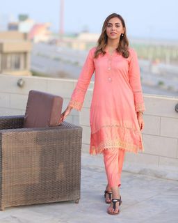 Maryam Noor Sheikh feet photo 14