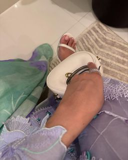 Maryam Noor Sheikh feet photo 11