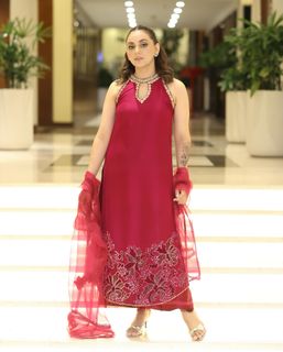 Maryam Noor Sheikh feet photo 2