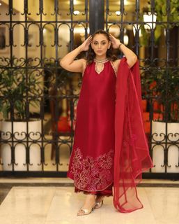 Maryam Noor Sheikh feet photo 1